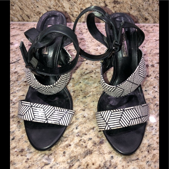 BCBGeneration Heels 👠 - Picture 1 of 7